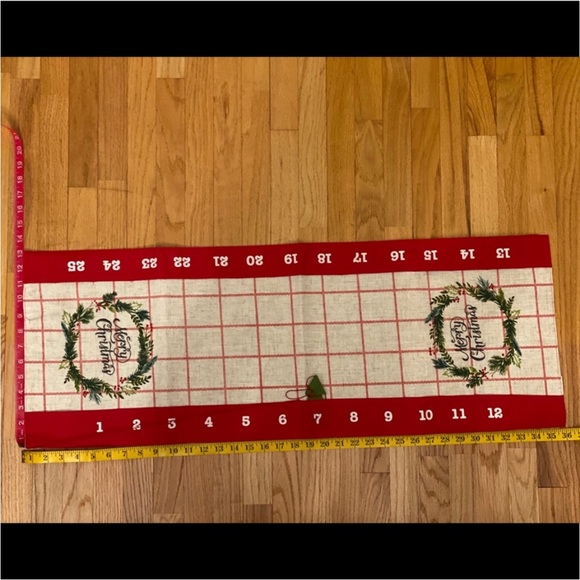 NWT Farmhouse Merry Christmas Advent Calendar Table Runner - Picture 6 of 15